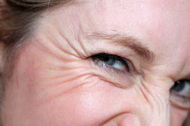 Kraaienpootjes (lachrimpeltjes)